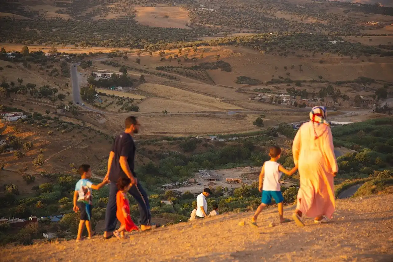 Family In Arabic: List Of Immediate & Extended Family Members