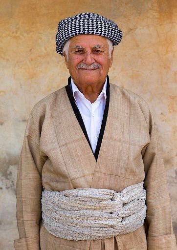 traditional Kurdish clothing