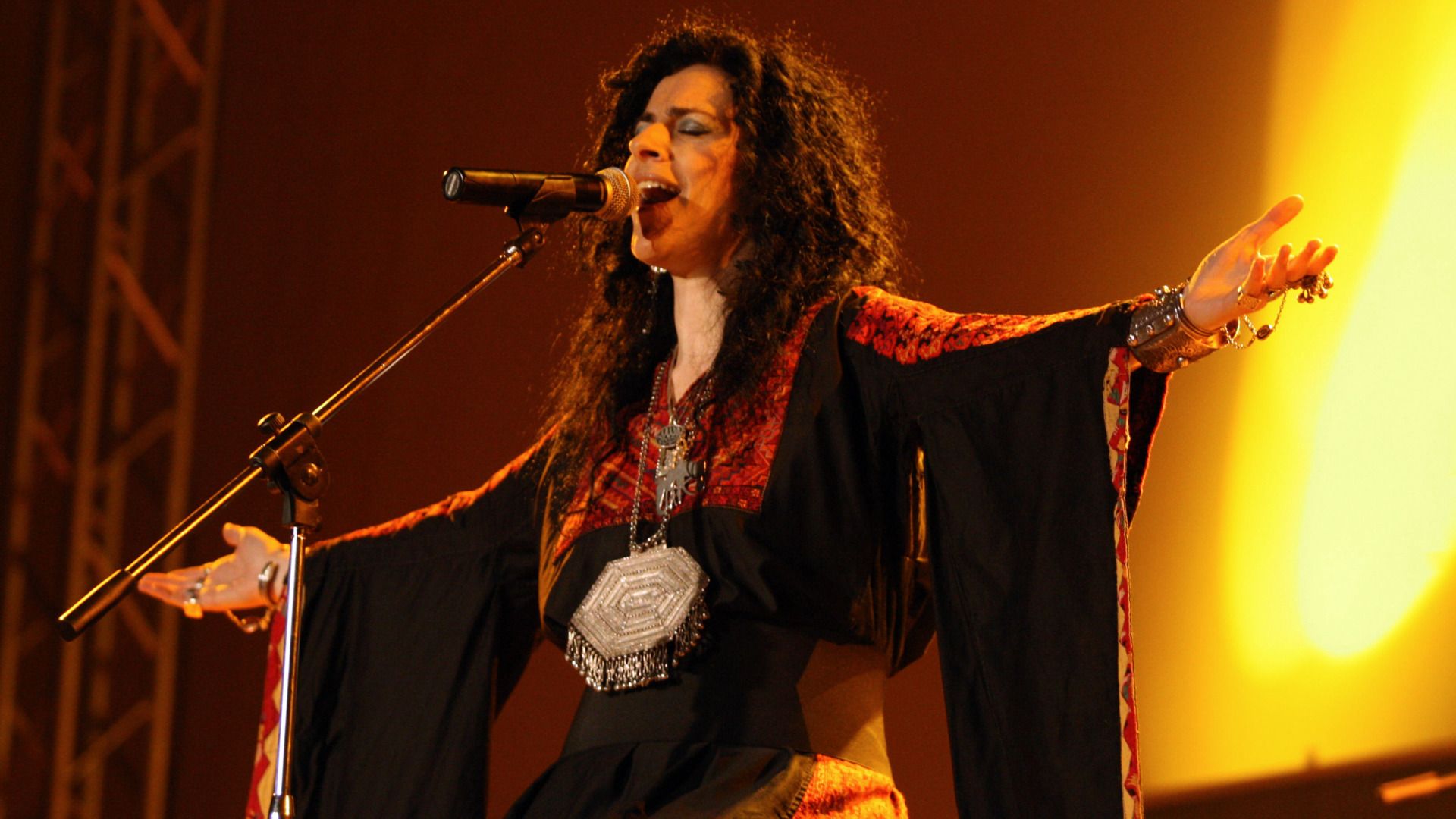 How Rural Music in the Middle East Bypassed Cultural Gatekeepers Using Tech  and Weddings - New Lines Magazine, image size:1920x1080